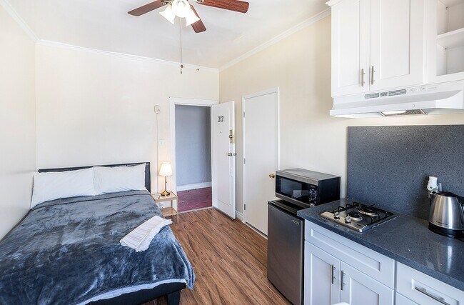 Building Photo - Arthur Emery Apartments