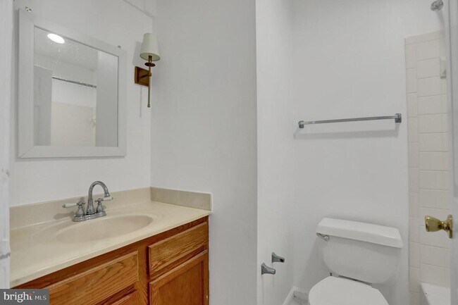 Building Photo - 3902 Cotton Tree Ln