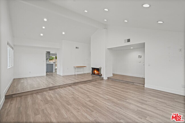 Building Photo - 12131 Beaufait Ave