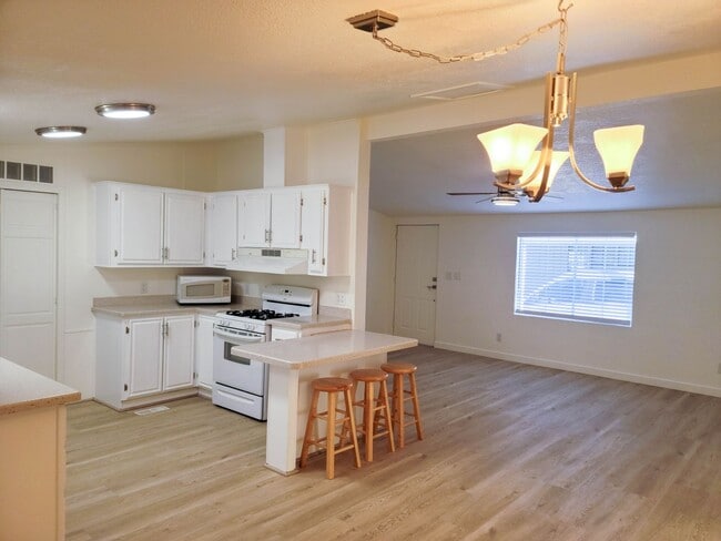 Building Photo - Remodeled 3 Bedroom Home with Shop in Lava...