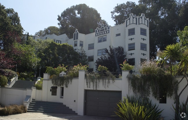 Building Photo - 4182-4188 Greenwood Ave