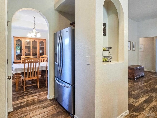 Building Photo - 9743 Brookstone Way