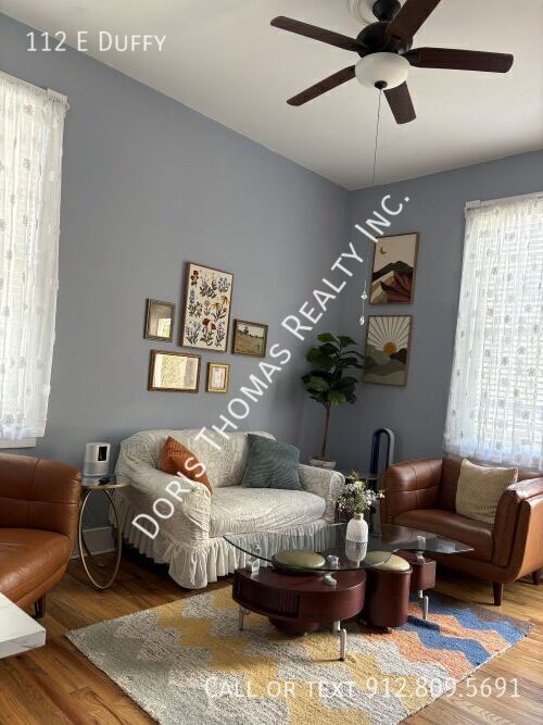 Building Photo - 112 E Duffy-