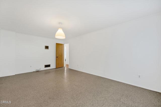 Building Photo - 1827 Oak Tree Dr