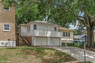 Building Photo - 3307 Creswell Ave