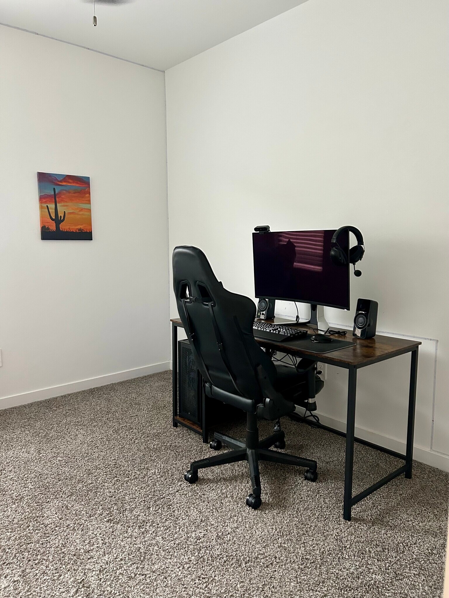 *Disclaimer: computer and monitor will NOT be included. Please bring your own setup.* - 13306 N Jessett Ln