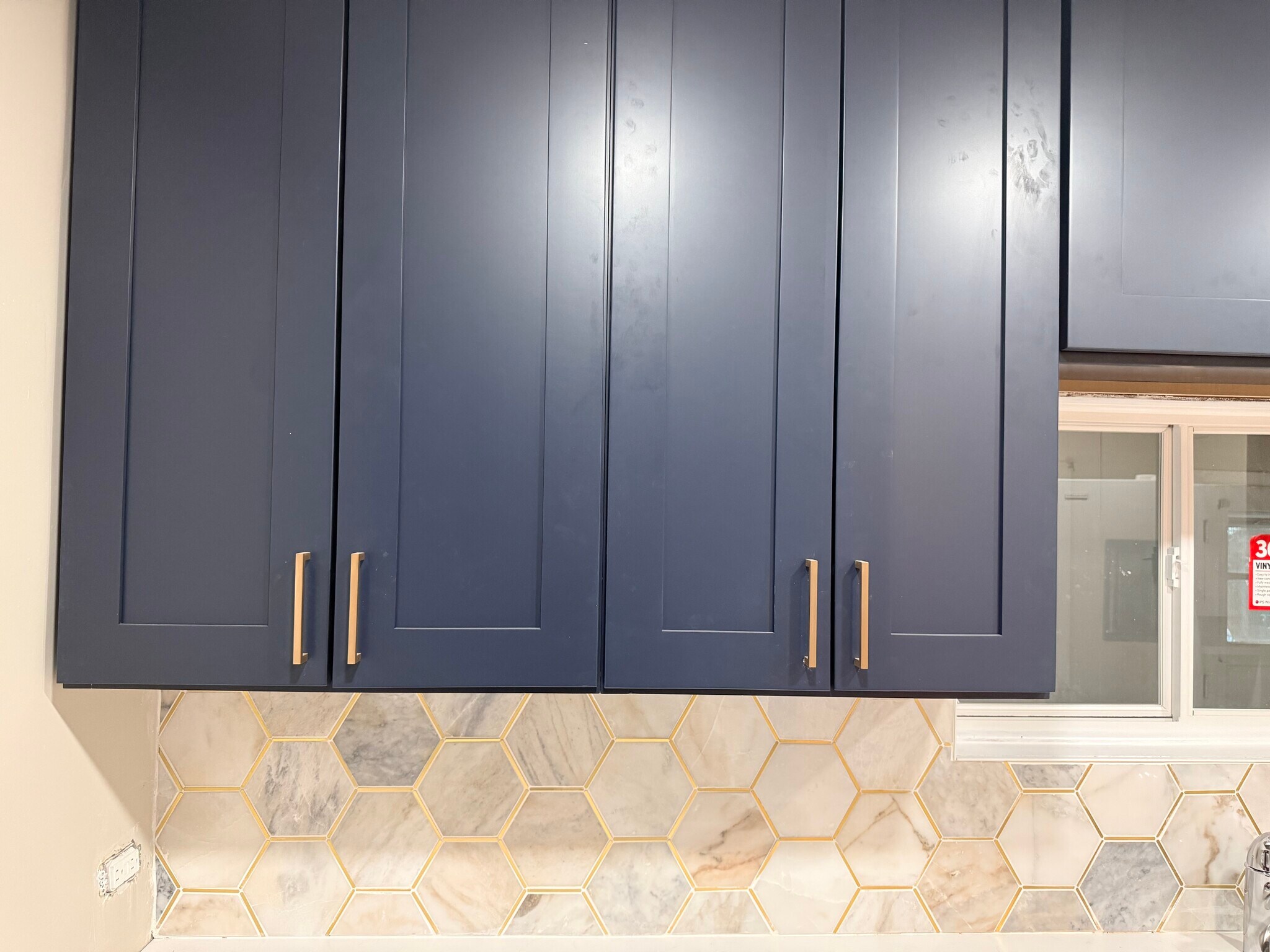 Building Photo - 6704 N Trumbull Ave