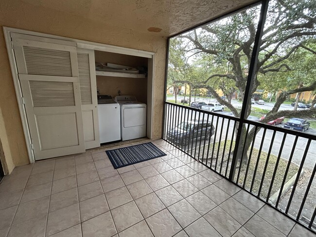 Building Photo - 3843 Coral Tree Cir