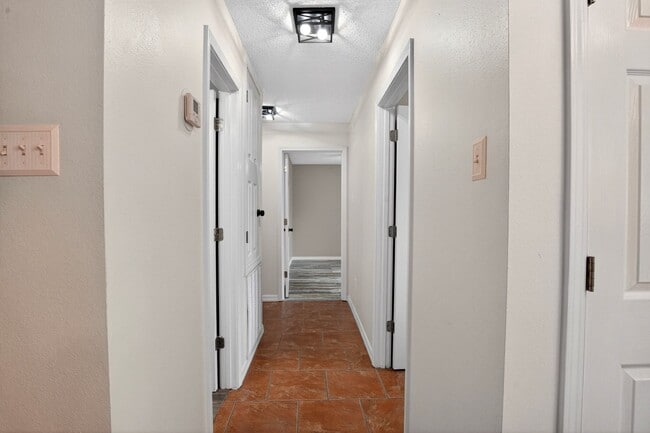 Building Photo - Beautiful Diamondhead Home