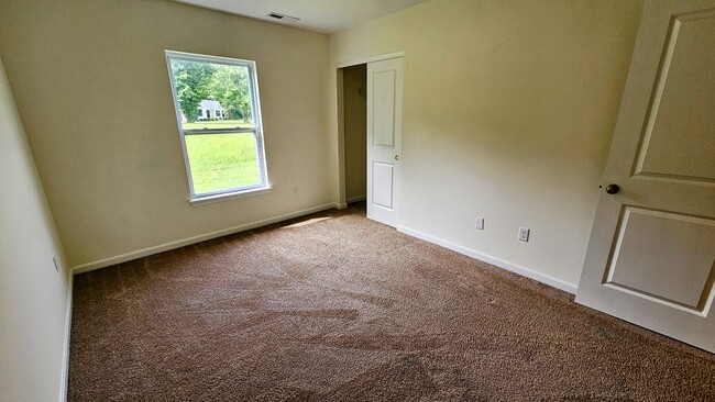 Building Photo - 178 Sitting Bull Dr