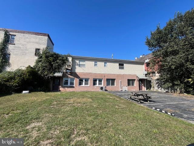 Building Photo - 1132 E Chocolate Ave