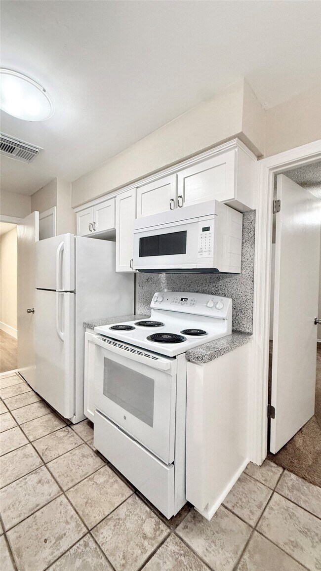 Building Photo - 109 Houston St