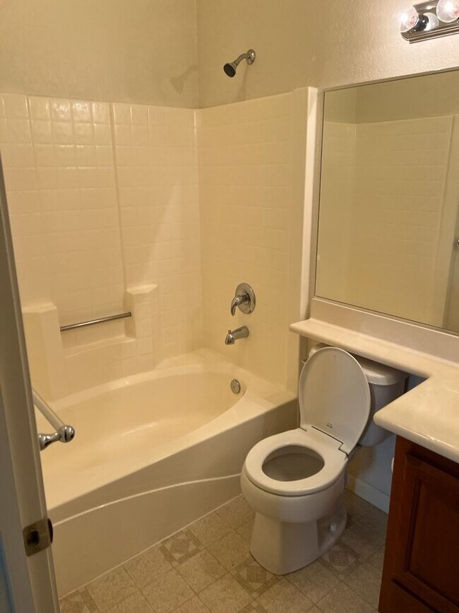 Building Photo - 9632 Spring Breeze Ct