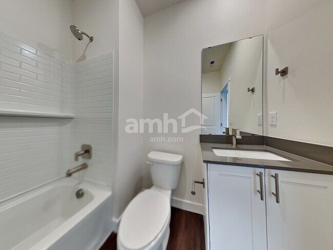 Building Photo - 7923 Verona Loop