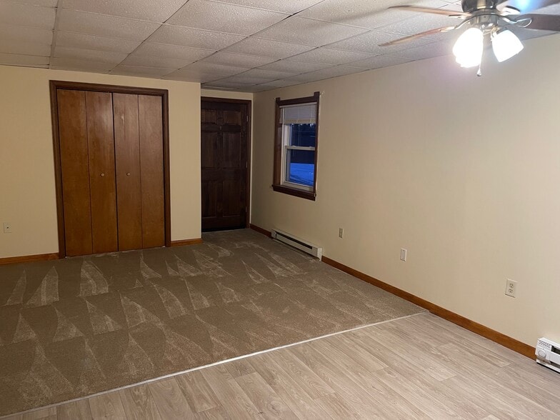 Building Photo - 103 Sanderson Dr