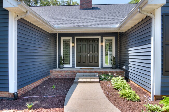 Building Photo - 219 Jasper Rd