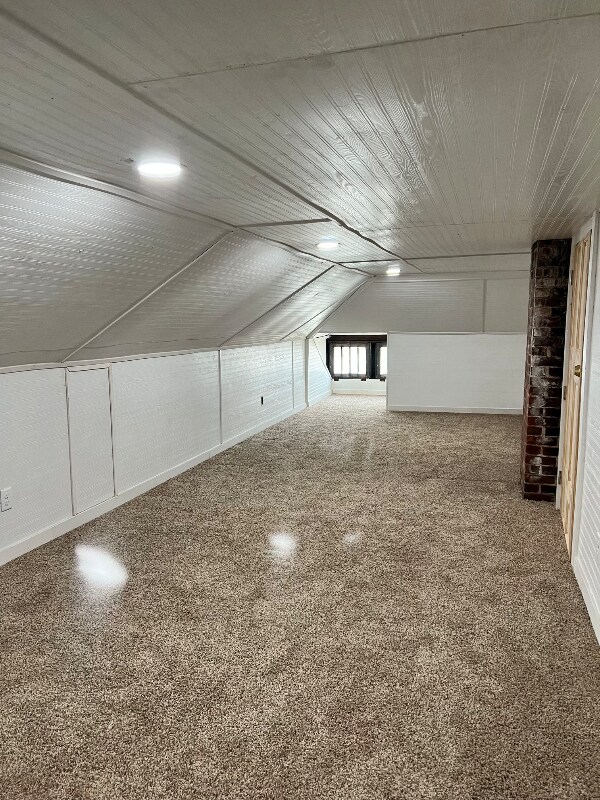 Building Photo - 22 Hendricks Pl