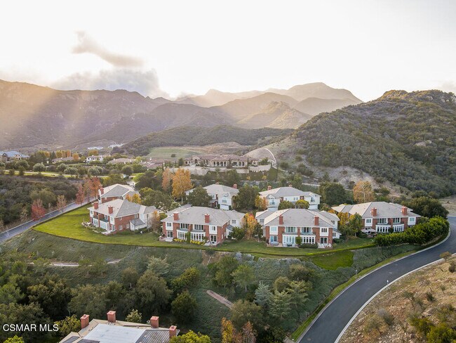 Building Photo - 2390 Crombie Ct