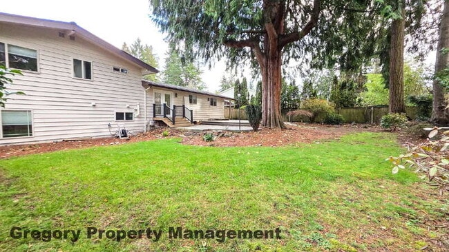 Building Photo - 117 154th Pl NE