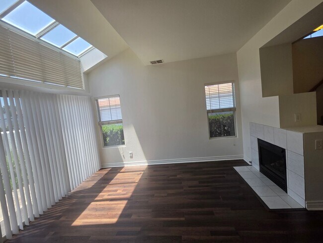 Building Photo - Gated Community~$2,595~ 2 Bed/2.5 Bath End Unit Townhome.