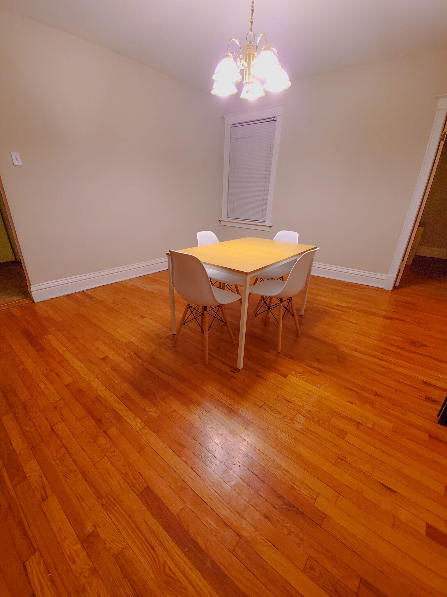 Building Photo - 760 Syracuse Ave