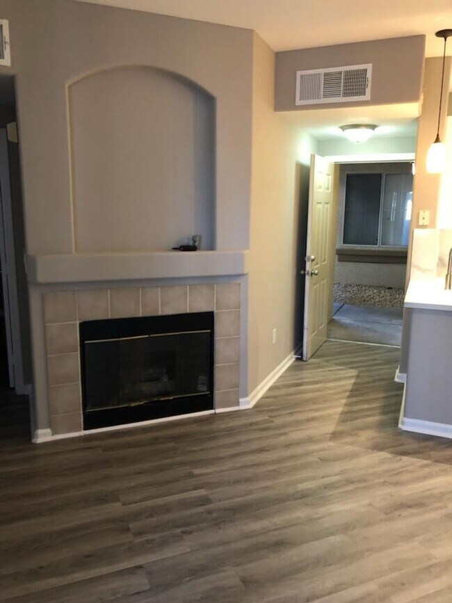 Stunning Newly Remodeled 2Bedroom Condo N... 7189 S Durango Dr Las