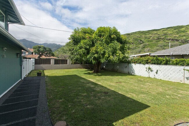 Building Photo - Fully Renovated 4BD in Kuli'ou'ou Valley, Garage-Driveway, Spacious Yard, and Work Shed PETS ALLOWED