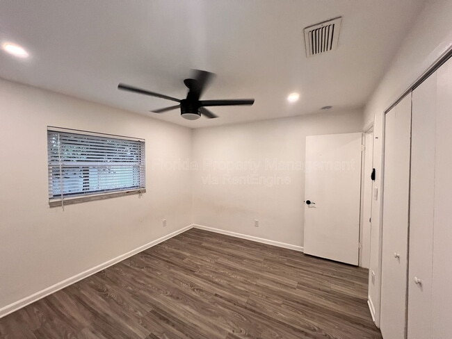 Building Photo - 2080 Thunderbird Trail