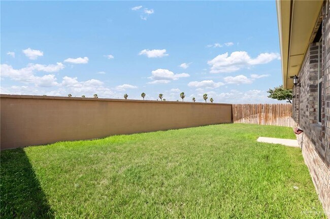 Building Photo - 14505 Limestone Way