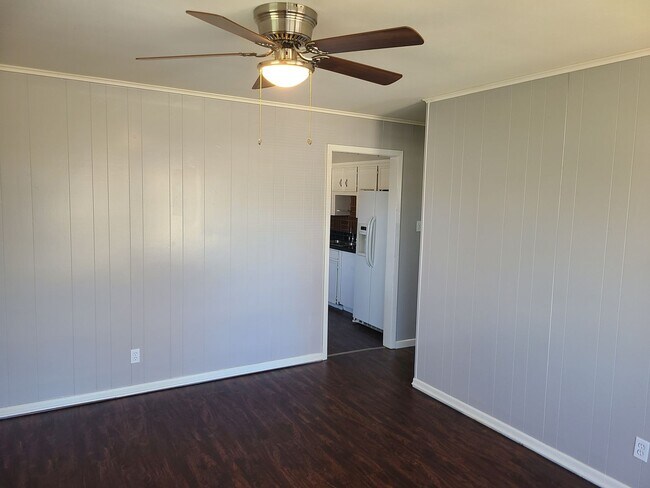 Building Photo - QUESTIONS PLEASE CONTACT LANCE GARNER 501-912-6020