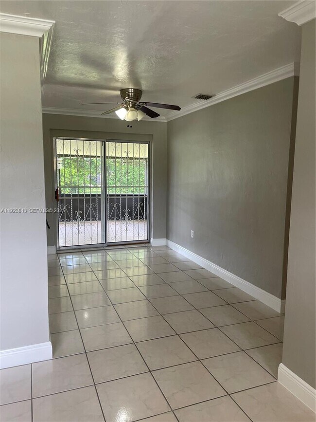 Building Photo - 145 NE 191st St