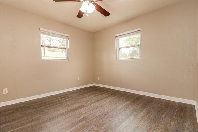 Building Photo - 4107 W Grace St