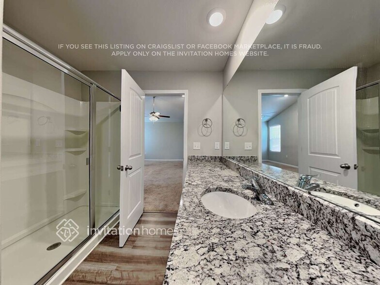 Building Photo - 170 Wellshire Dr