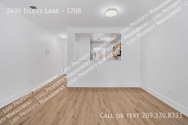 Building Photo - 2400 Eilers Ln