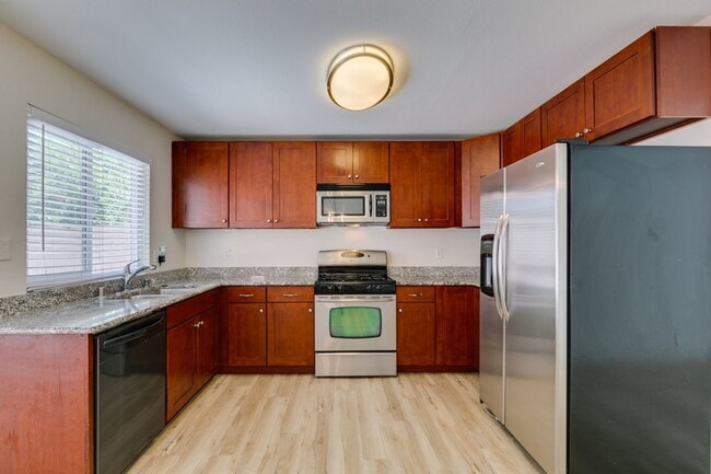 Building Photo - EASTERN AND WINDMILL 3 BEDROOM HOME WITH LARGE BACKYARD, NO HOA, AND SOLAR PANELS