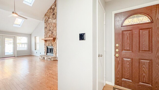 Primary Photo - 9232 Deepwater Dr