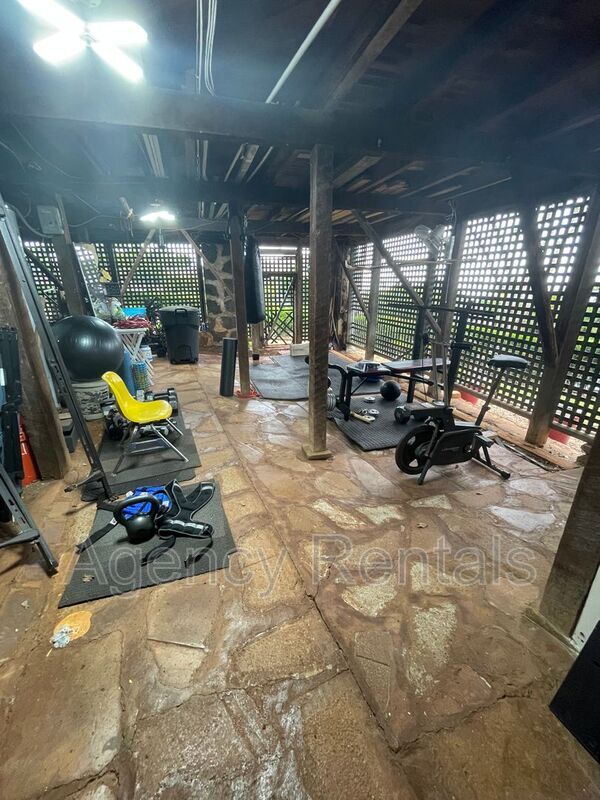 Building Photo - 4342 Sierra Dr