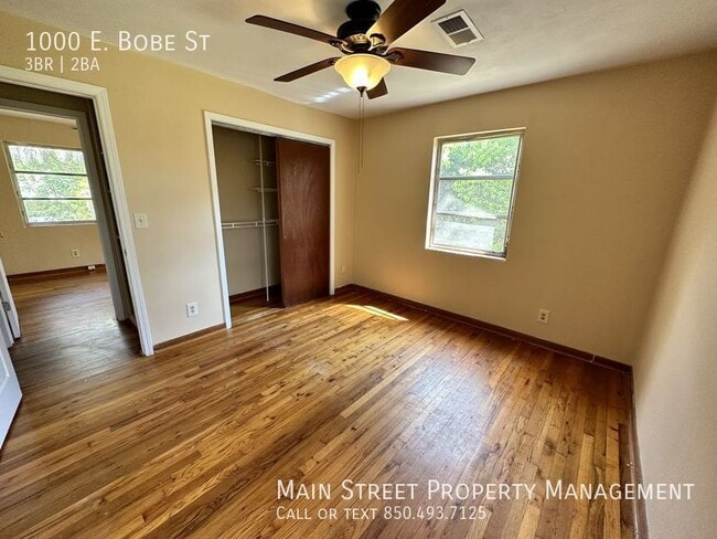 Building Photo - 1000 E Bobe St
