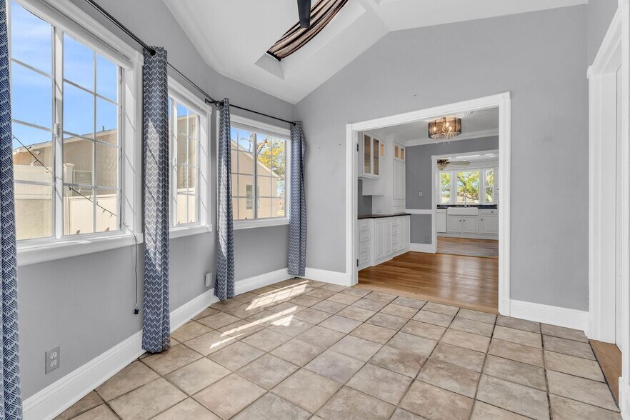 Building Photo - 4220 Los Coyotes Diagonal