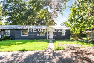 Building Photo - James Street Duplex