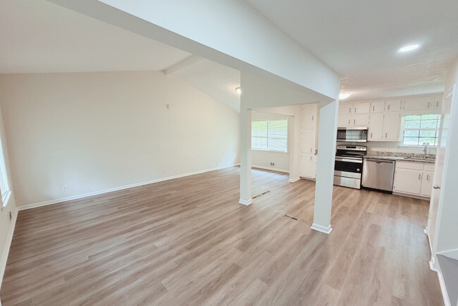 Building Photo - 3131 Goode Rd