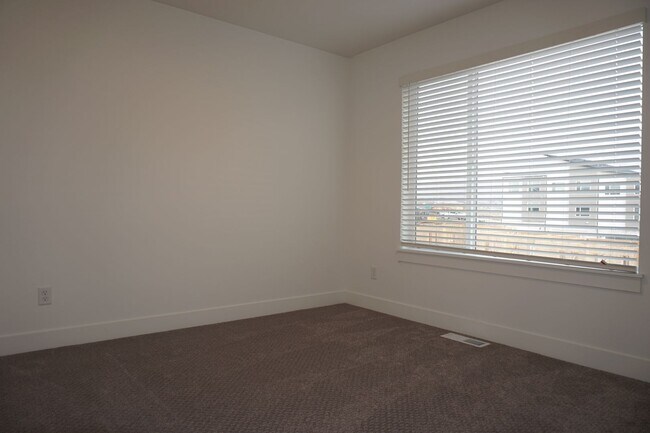 Building Photo - 3091 N Indigo Lp