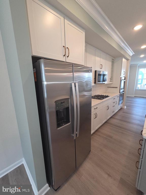 Building Photo - 2558 Hopton Ln