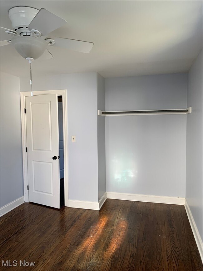 Building Photo - 5014 E 71st St