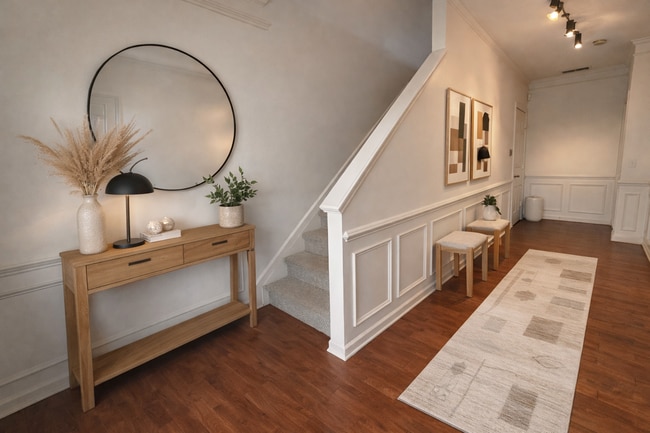 Building Photo - 307 Savoy Ct