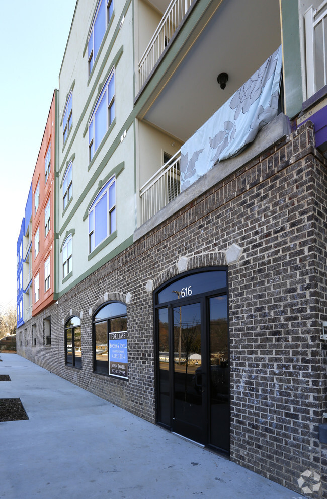 Building Photo - The Hamilton at North Market