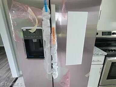 Building Photo - 1615 E 10th St