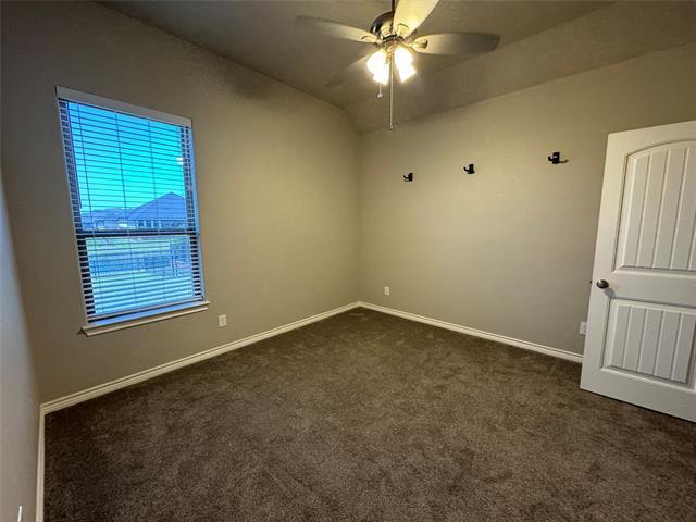 Building Photo - 6611 Pinehurst Dr