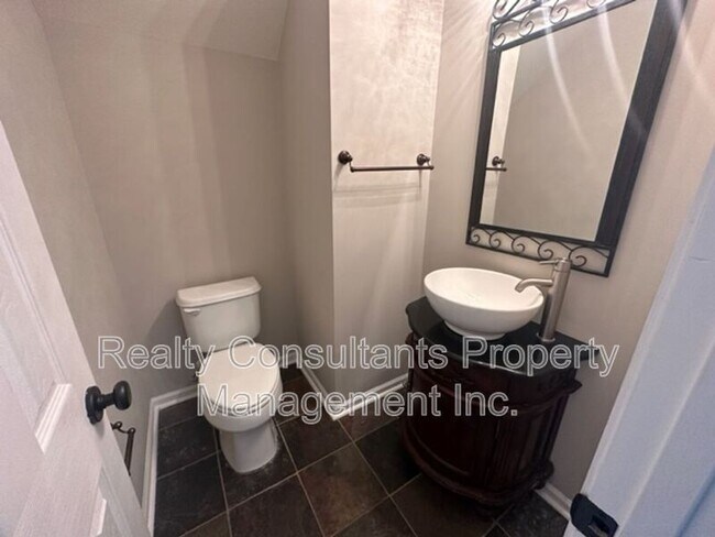 Building Photo - 300 Mourning Dove Terrace