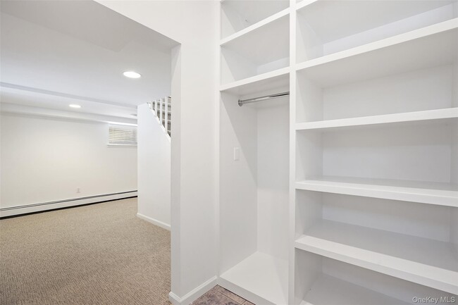 Building Photo - 89 Huntville Rd